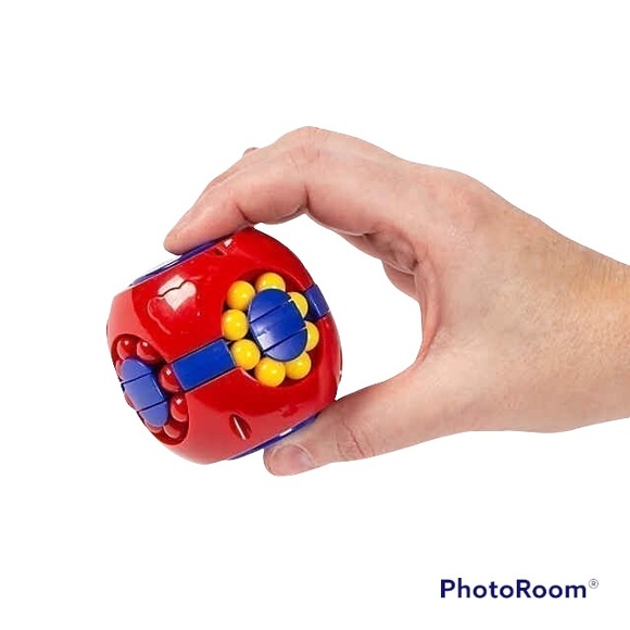 ❤️ FIDGET FUN MAGIC CUBE TOY ❤️ - Picture 4 of 6